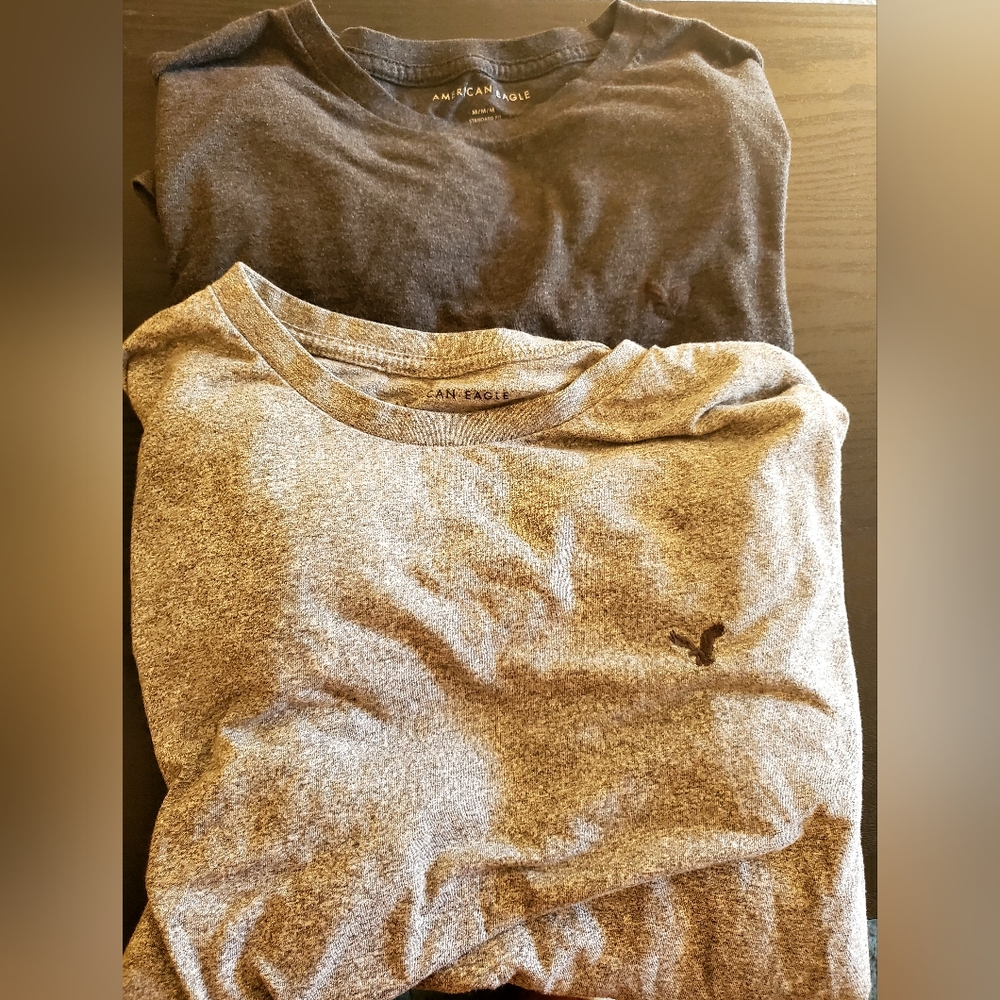 2 mens American Eagle crew neck tees